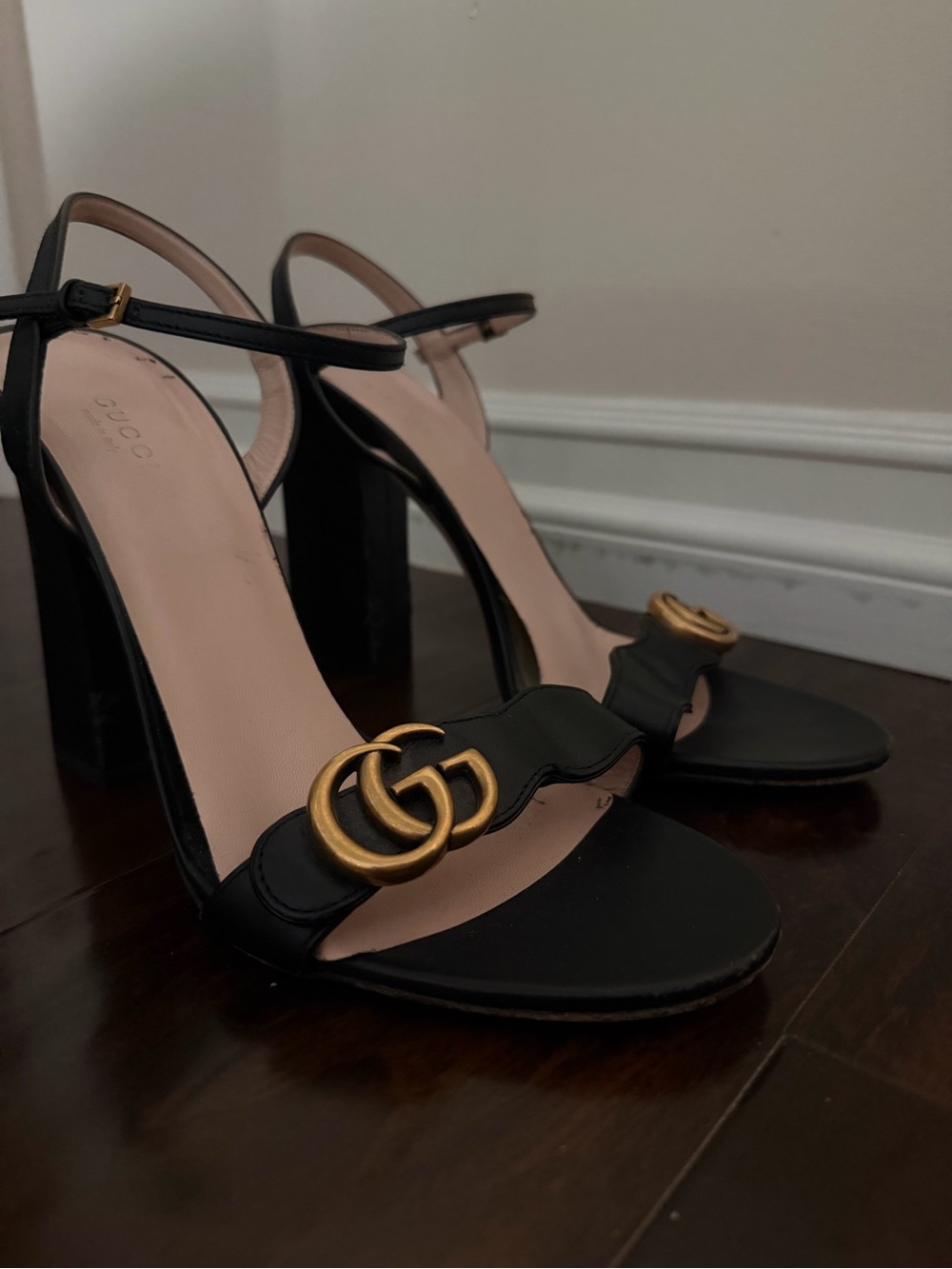 Gucci Black Leather Sandals with Gold Double G Accent
